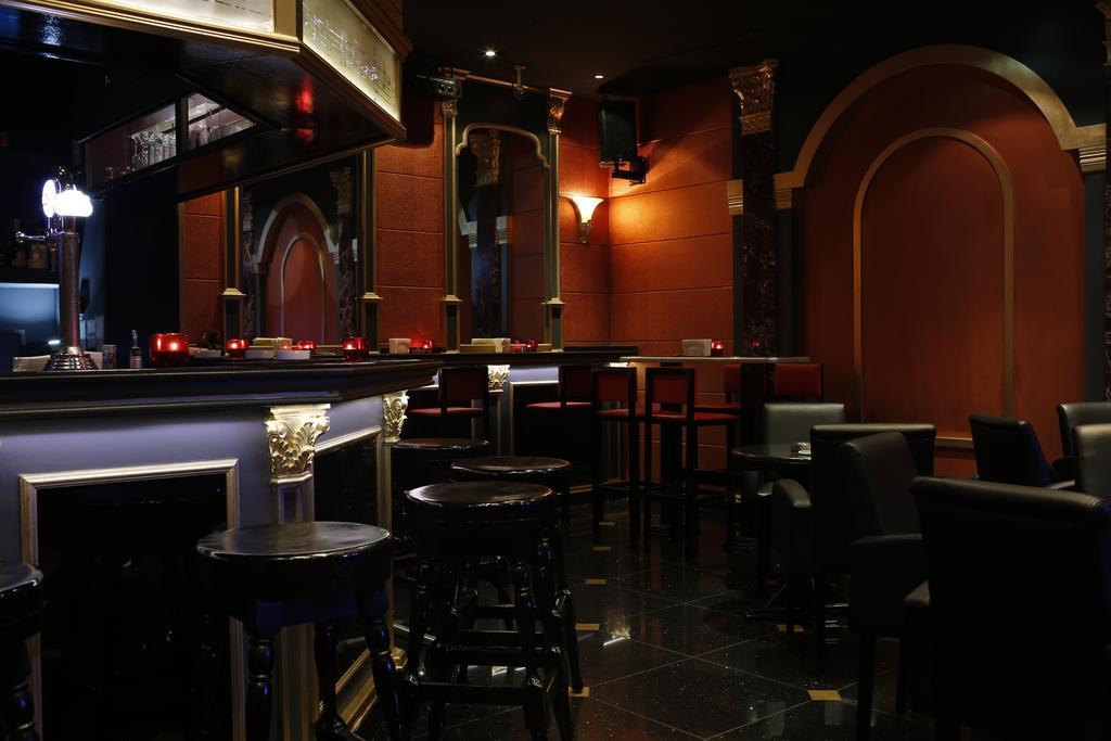 Broadway Hotel Dubai Esterno foto