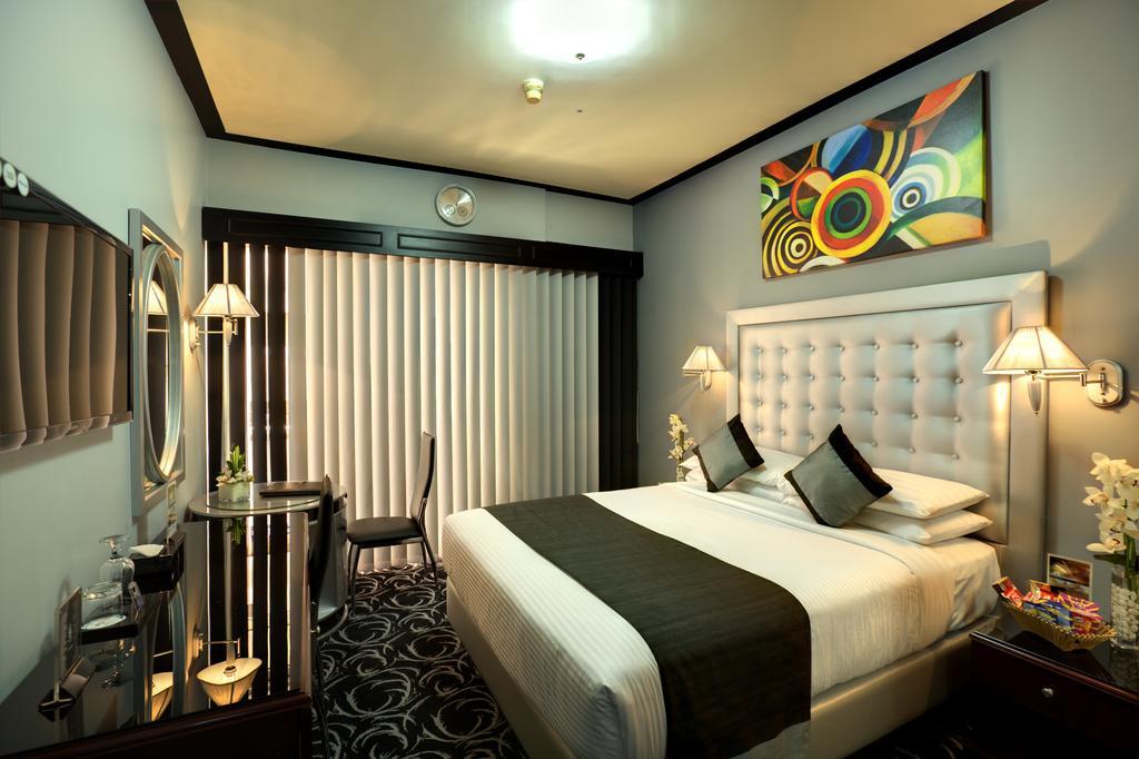Broadway Hotel Dubai Esterno foto